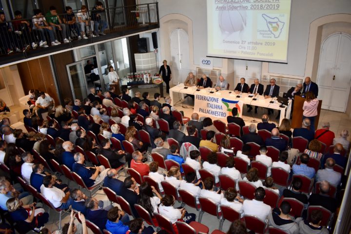 Premiazione Basket toscano a Palazzo Pancaldi.